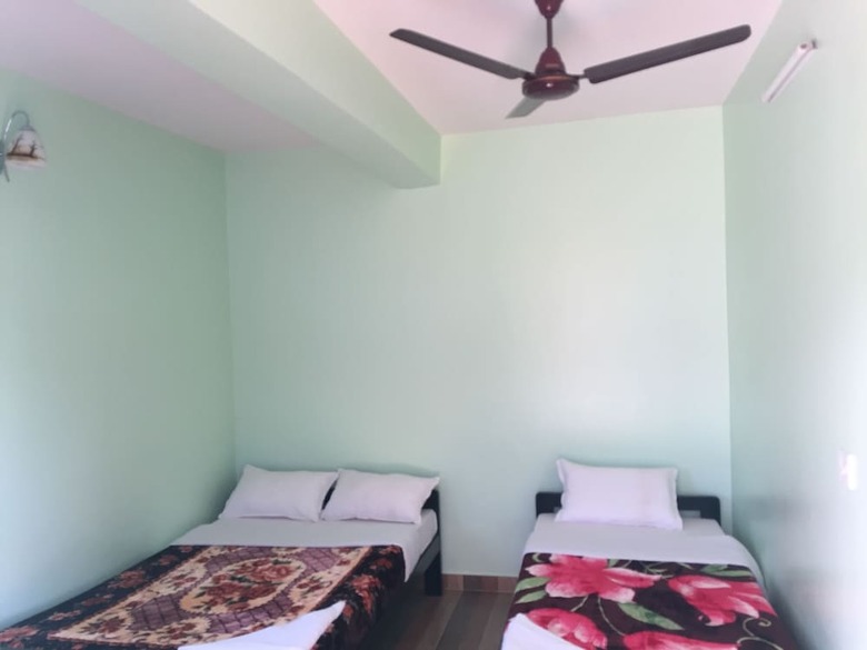 Hotel Harry Guest House & Restaurant