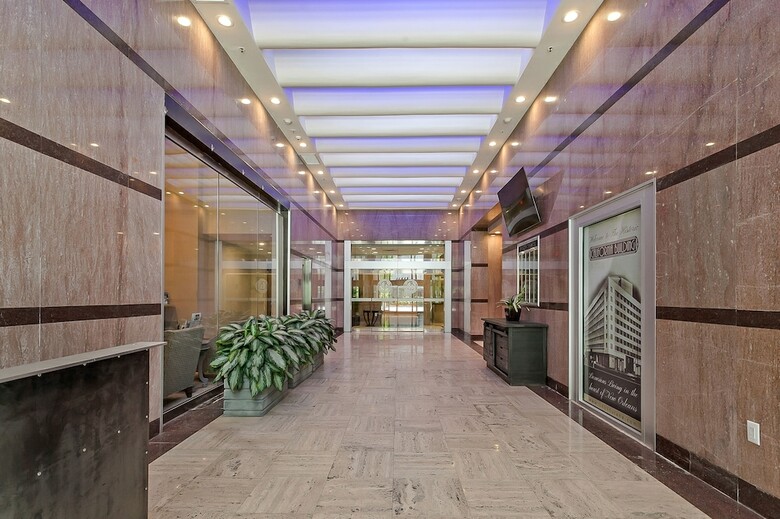 Aparthotel Luxury Condos In California Building By Hosteeva