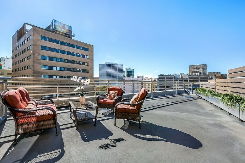 Aparthotel Luxury Condos In California Building By Hosteeva