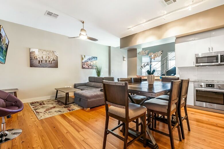 Aparthotel Luxury Condos In California Building By Hosteeva