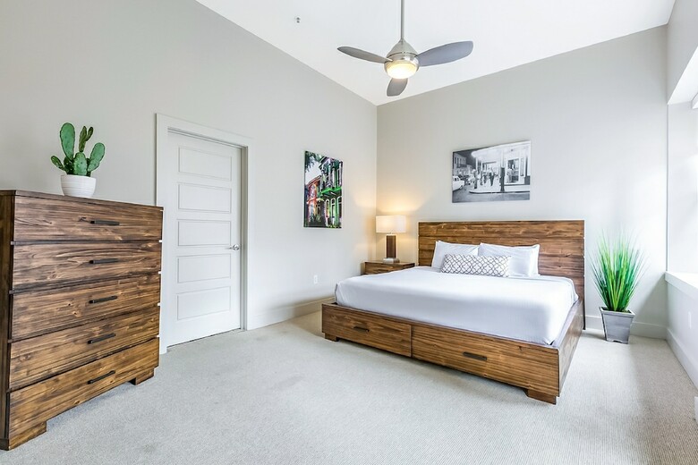 Aparthotel Luxury Condos In California Building By Hosteeva