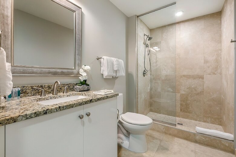 Aparthotel Luxury Condos In California Building By Hosteeva