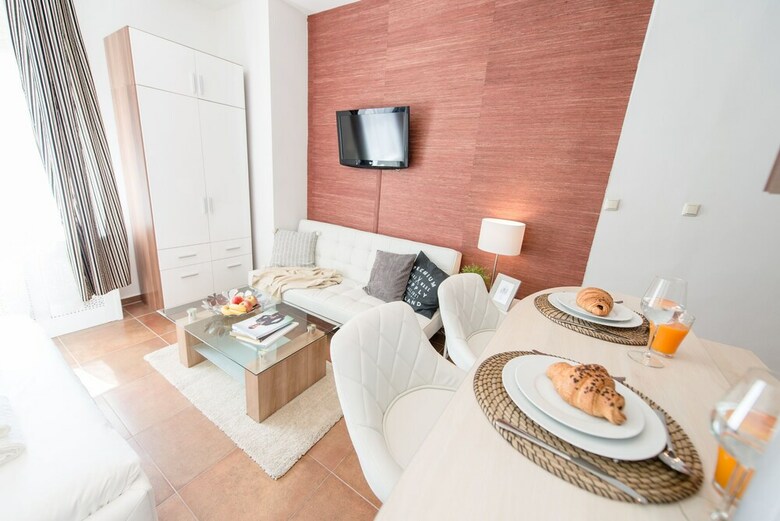 Oasis Apartments - Fashion Street