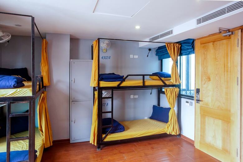 Hostal Reddoorz Hostel @ Signature Inn