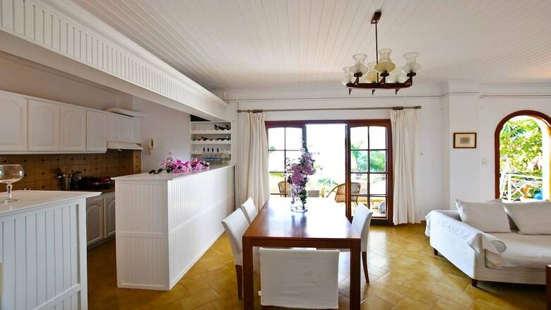 Stavento Apartments