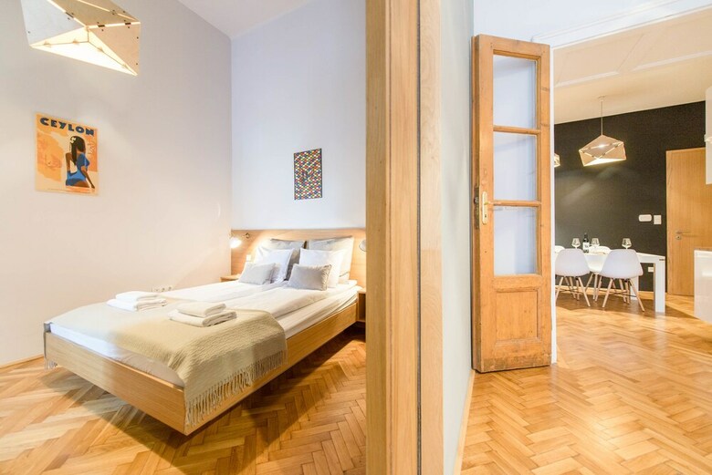 Oasis Apartments - Paulay Ede Street