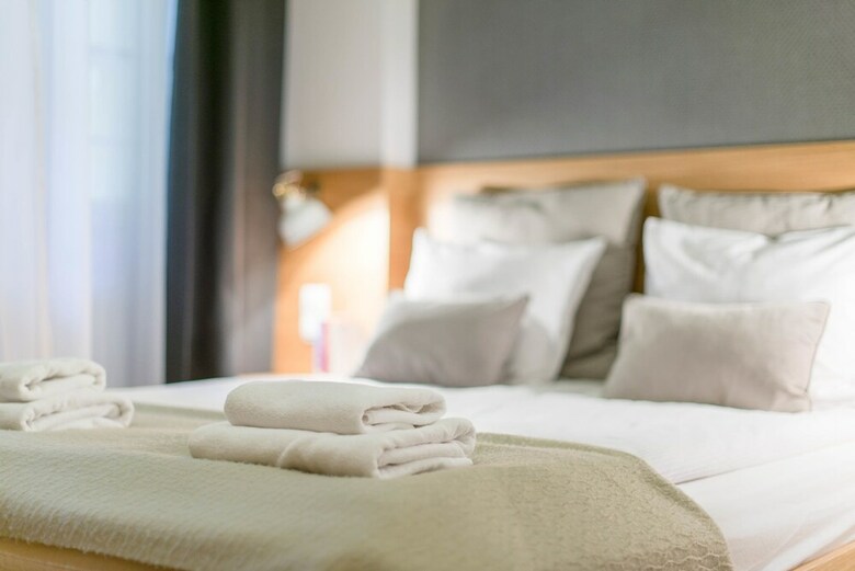 Oasis Apartments - Paulay Ede Street