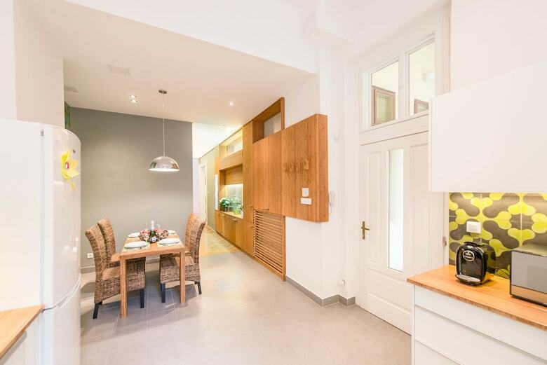 Oasis Apartments - Paulay Ede Street