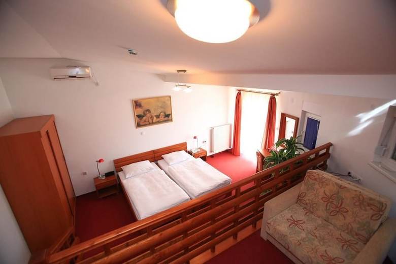 Hotel Orion