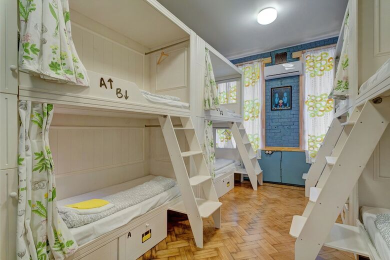 Hostal Good Mood Hostel