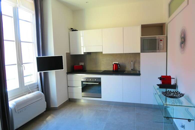 Apartamento "mass�na Suite" By Nestor&jeeves