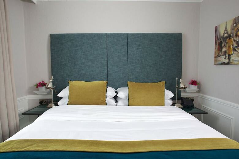 Hayes Hotel