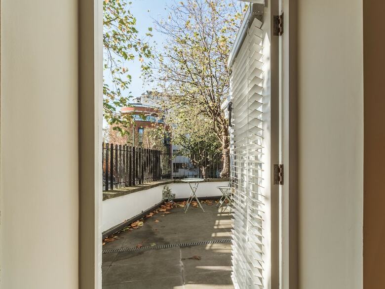 Apartamentos The Eamon Develara Suite - Hiphipstay
