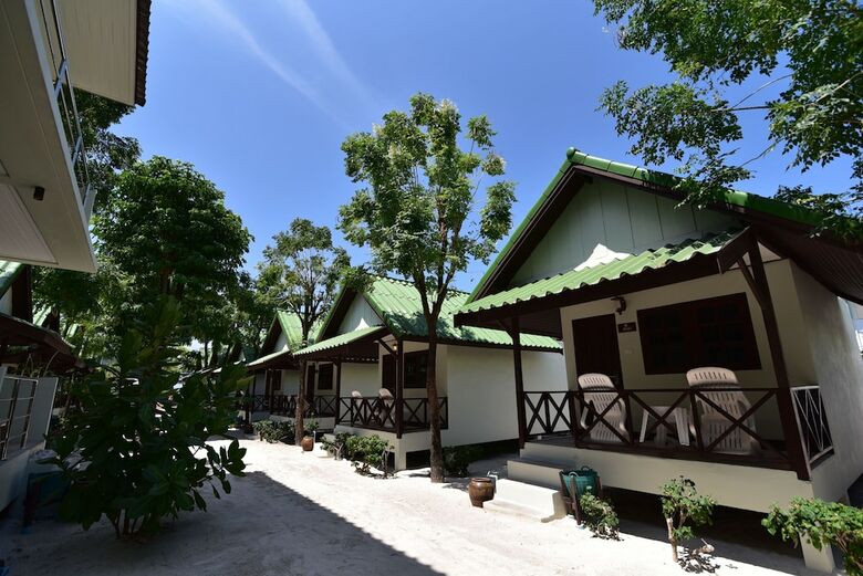 Hotel Varin Beach Resort
