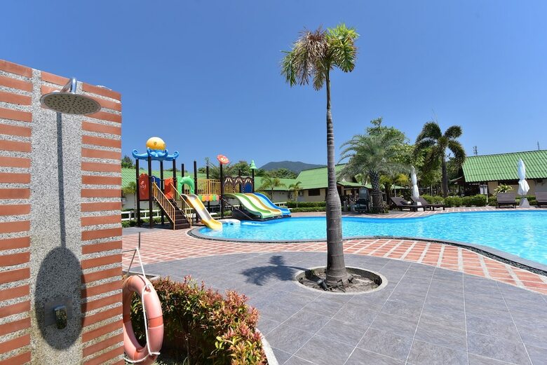 Hotel Varin Beach Resort