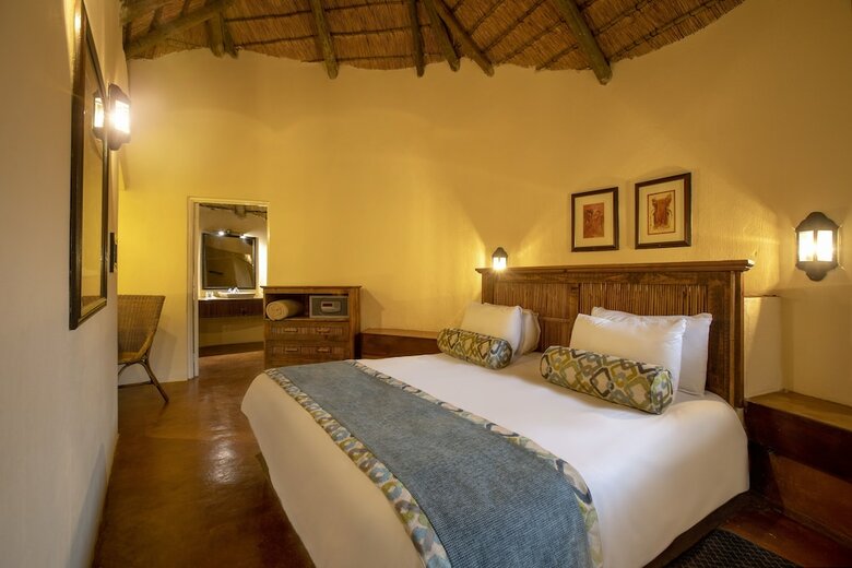 Hotel Bush Bungalows At Sun City Resort
