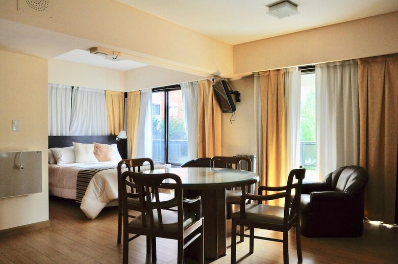 Hotel Golf Tower Suites And Apartments