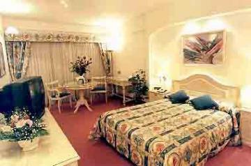 Cambremon Hotel