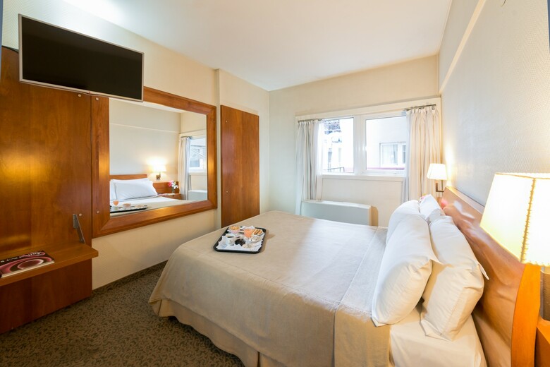 Hotel Exe Col�n