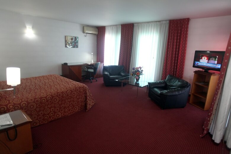 Cristal Palace Hotel