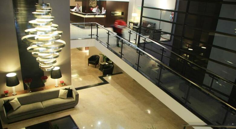 Grand King Hotel