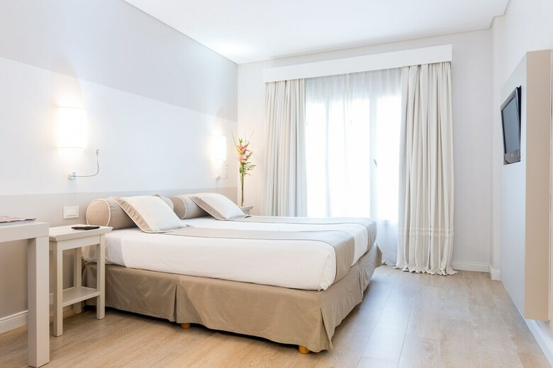 Hotel Loi Suites Recoleta