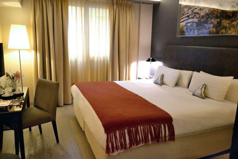 Hotel Esplendor Plaza Francia