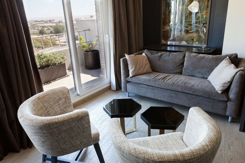 Hotel Esplendor Plaza Francia