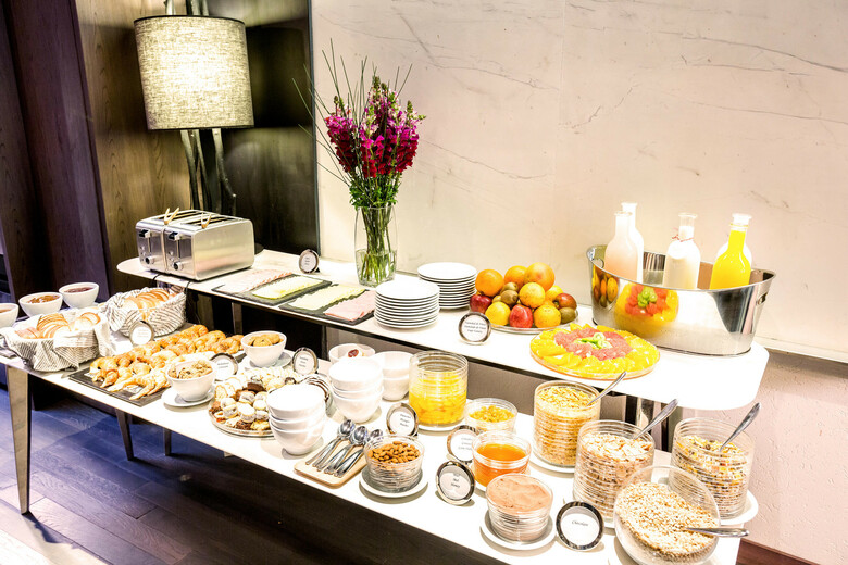 Hotel Esplendor Plaza Francia