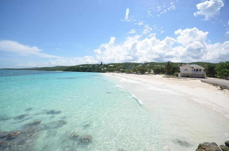 Azure Cove, Silver Sands. Jamaica Villas 5br