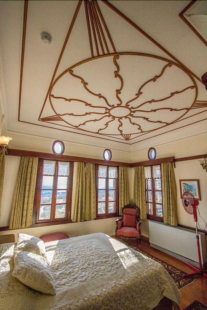 Bed & Breakfast Altin Cesmeli Konak