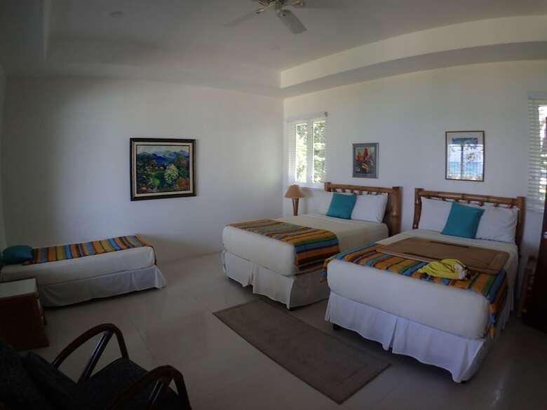 Villa Siesta - Runaway Bay 5br