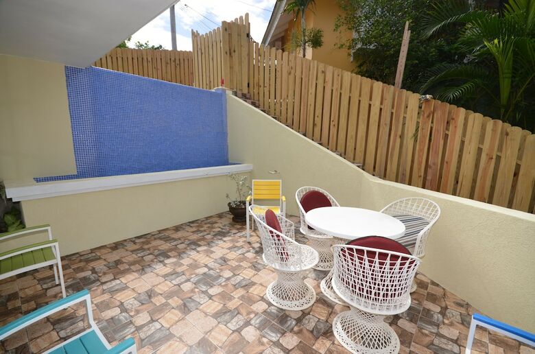 Dukes Hideaway, Silver Sands 6br