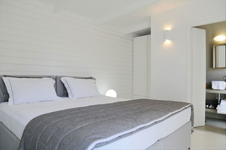 Seven Santa Maria Paros Boutique Hotel