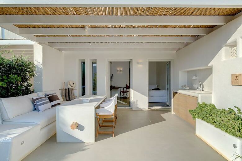 Seven Santa Maria Paros Boutique Hotel