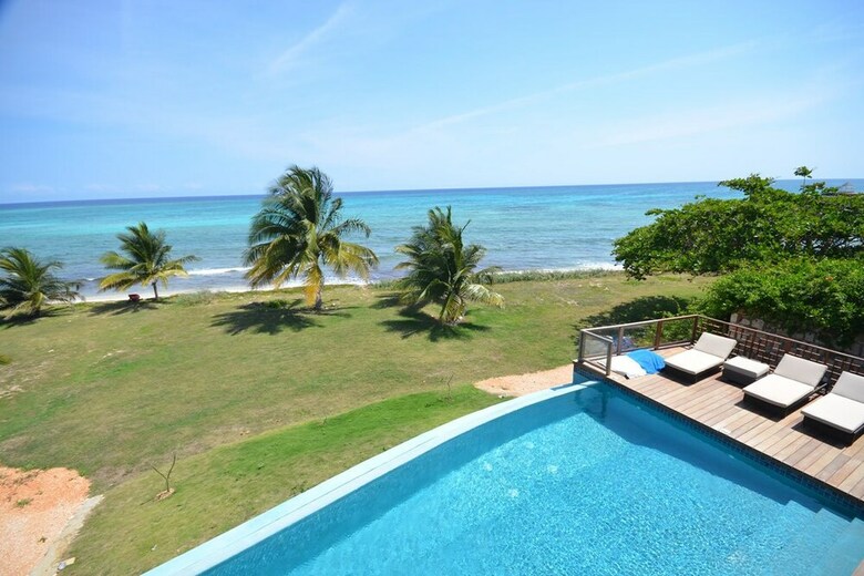 Tallawah Villa, Silver Sands Jamaica 7br