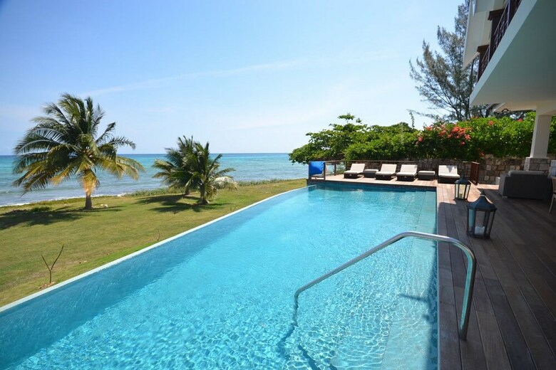 Tallawah Villa, Silver Sands Jamaica 7br