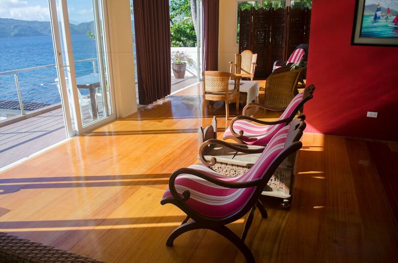 Hotel Paradiso Rito Waterfront Oasis