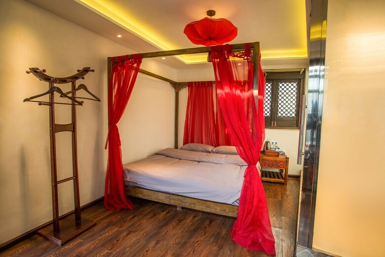 Hotel Dream In Tang Dynasty Inn