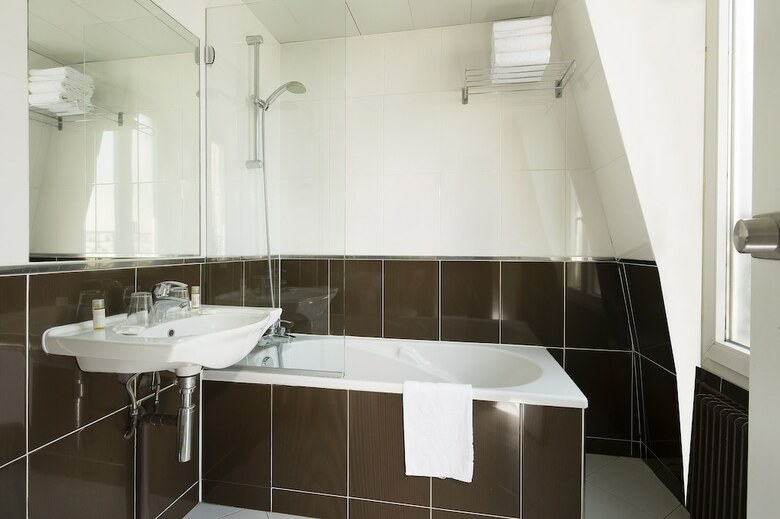 Hotel H�tel Espace Champerret