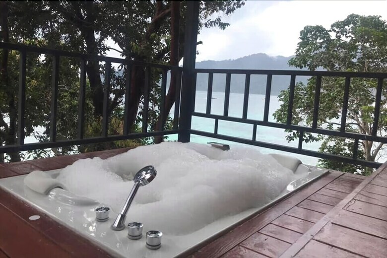 Hotel Decho Beach Resort