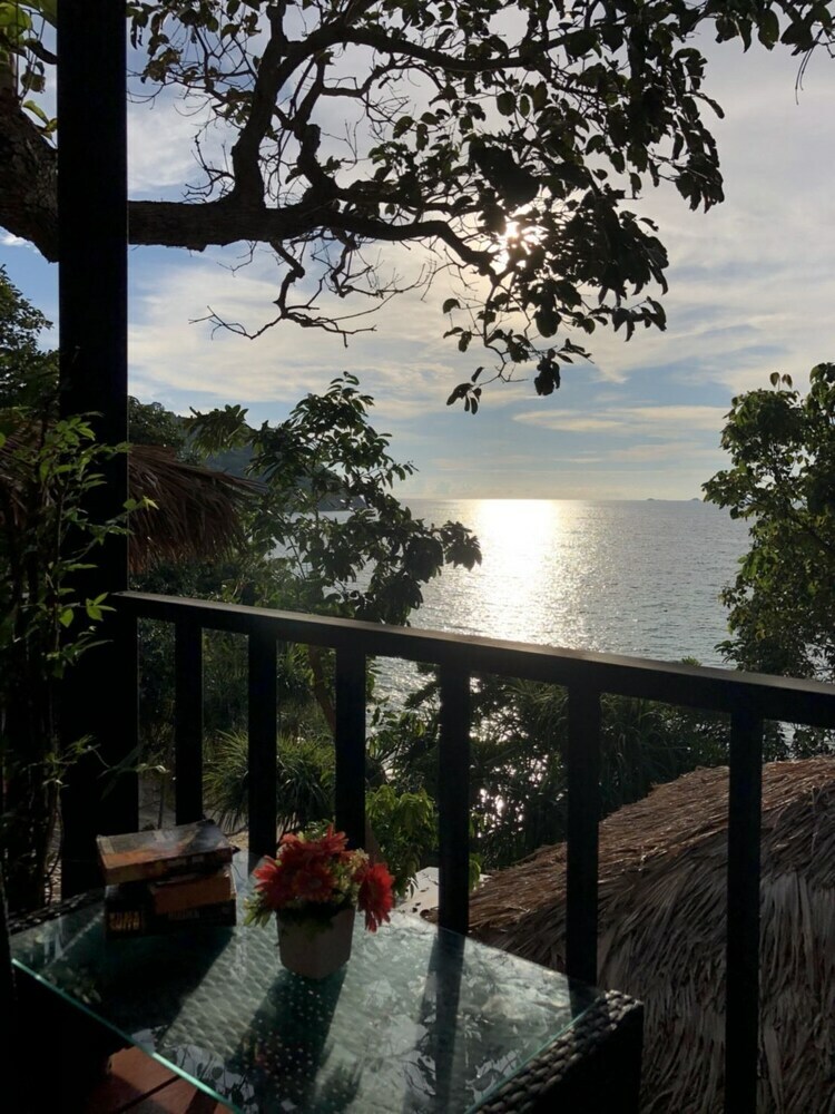 Hotel Decho Beach Resort