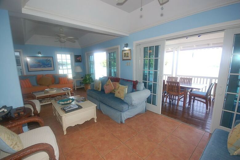 San Bar 6br By Jamaican Treasures