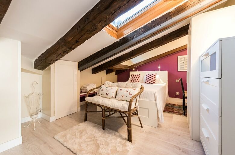 Apartamentos Fernando VI City Center