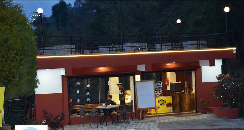 Hotel Ratna Giri Resort
