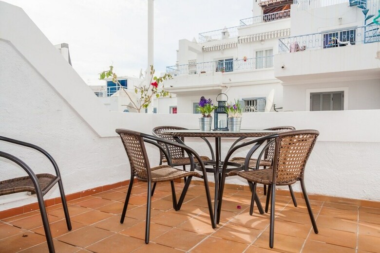 Apartamentos Huertos Canovas Nerja