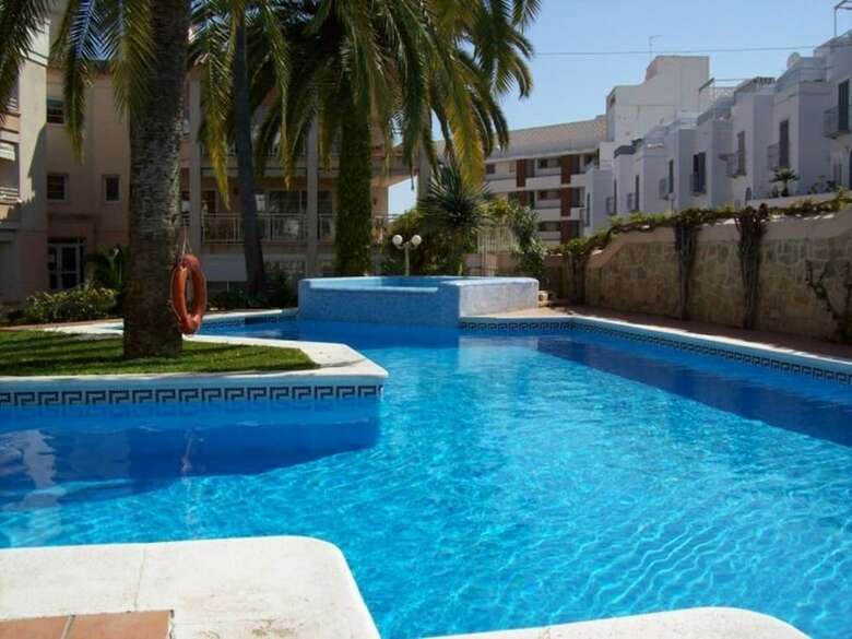 Apartamentos Jarales Canovas Nerja