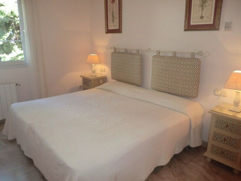 Apartamentos Jarales Canovas Nerja