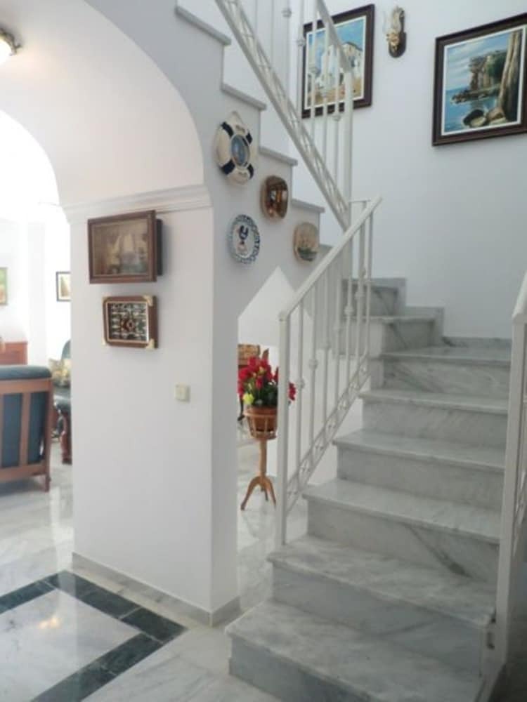 Apartamentos Jarales Canovas Nerja