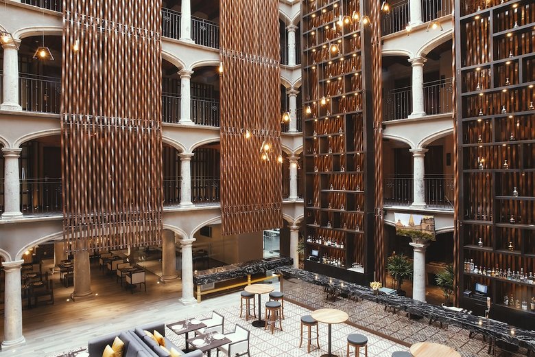 Hotel 1970 Posada Guadalajara, Curio Collection By Hilton